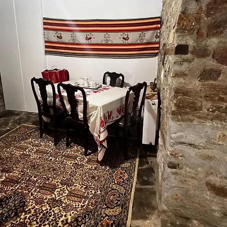 Tzeni Palios Panteleimon